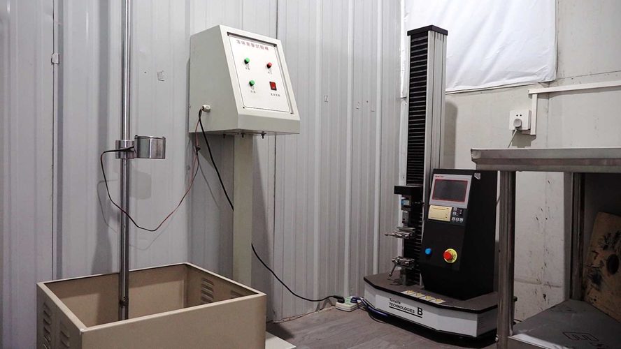 PE film tensile and strength test equipment in HengYi quality room